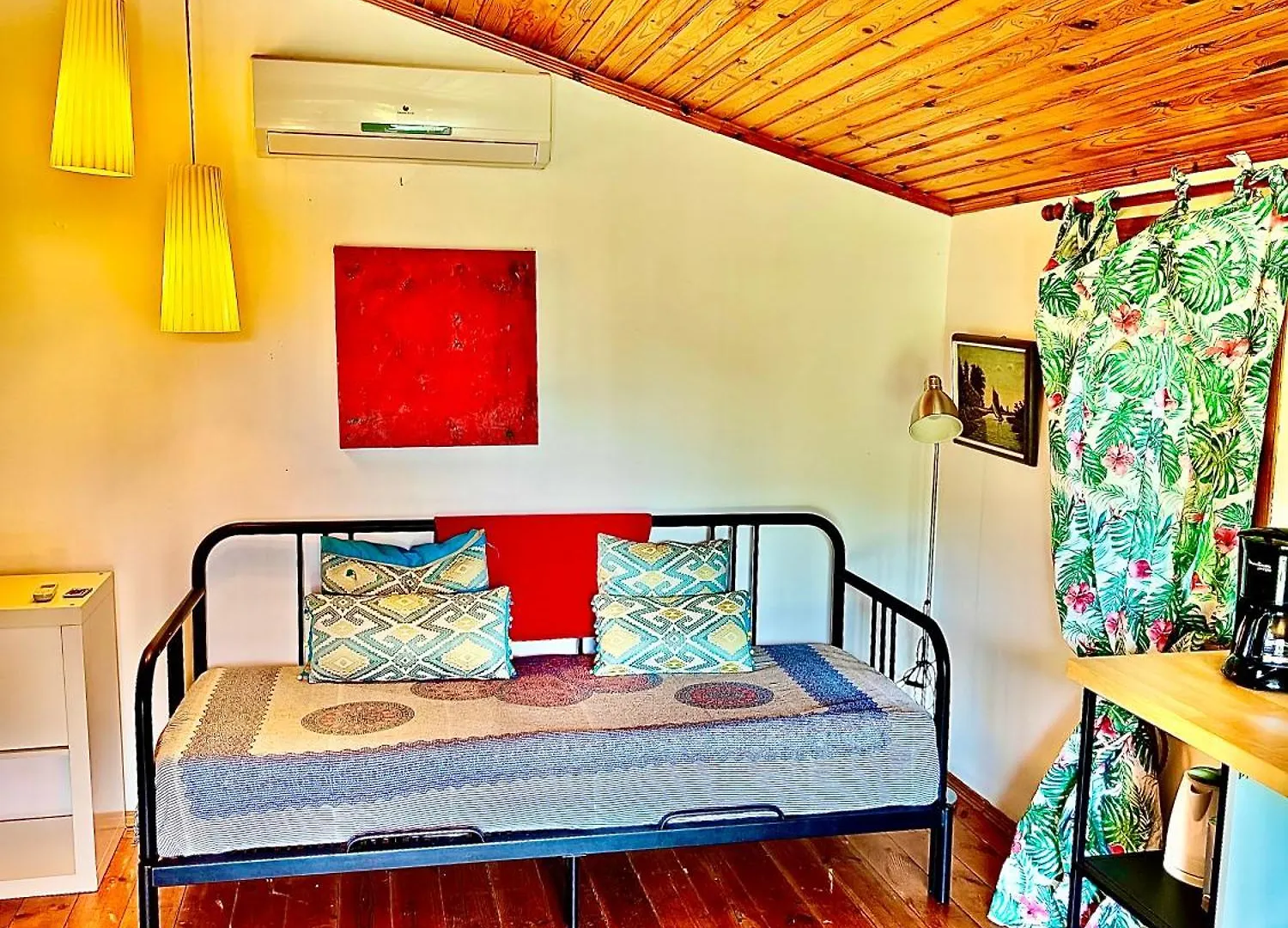 Romantic Private Cabin Bed & Breakfast Estepona 0*,  Spain